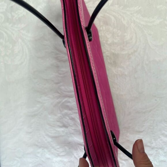 Pink Faux Croc Top Handle Satchel Bag Half Circle Vinyl‎ Approx 16x6 - Picture 10 of 11